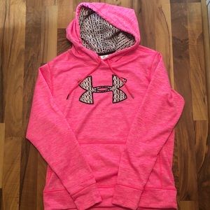Women’s Under Armour sweatshirt